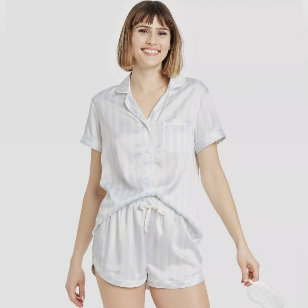 Women's Light Blue Striped Satin Sleepwear 3 Piece Set NWT - Picture 4 of 5